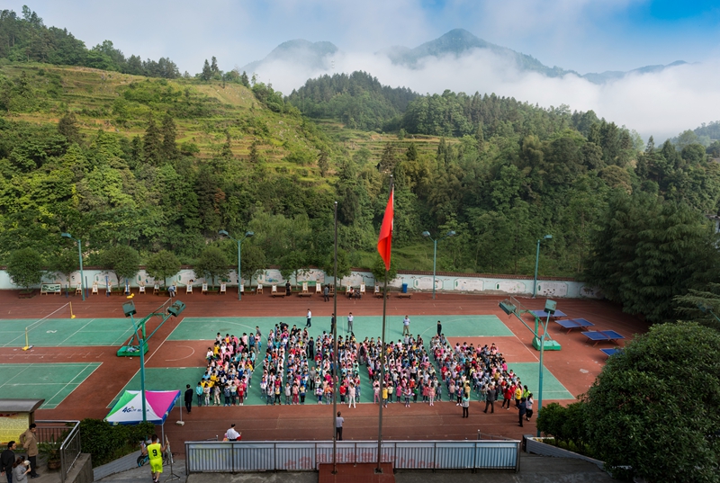 _DSC2664国旗飘飘 张文铁.jpg